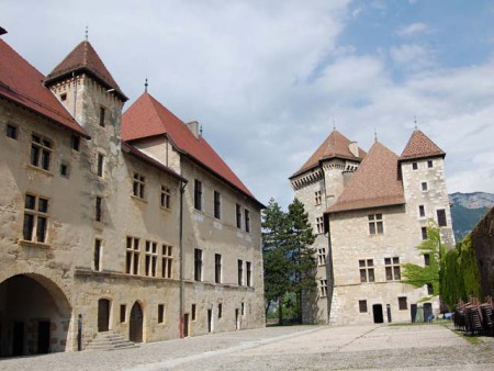 Ancienne résidence des comtes de Genève